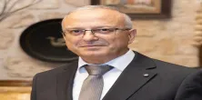 وحيد في أفكاره وحيد في أفكاره