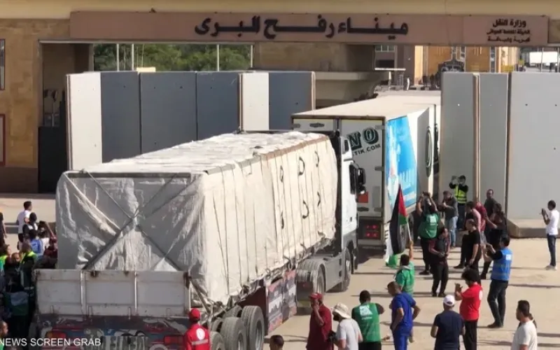 الأونروا تحذر من تلف المساعدات على حدود غزة 