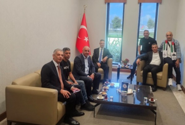 برعاية الرئيس محمود عباس.. استقبال أسرى محررين نُقلوا من مصر إلى تركيا ضمن جهود فلسطينية رسمية