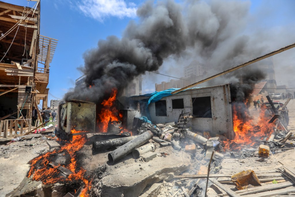 وزارة الصحة: 47 شهيدًا و388 إصابة خلال 24 ساعة في غزة… وارتفاع حصيلة العدوان وزارة الصحة: 47 شهيدًا و388 إصابة خلال 24 ساعة في غزة… وارتفاع حصيلة العدوان إلى أكثر من 54 ألف شهيد