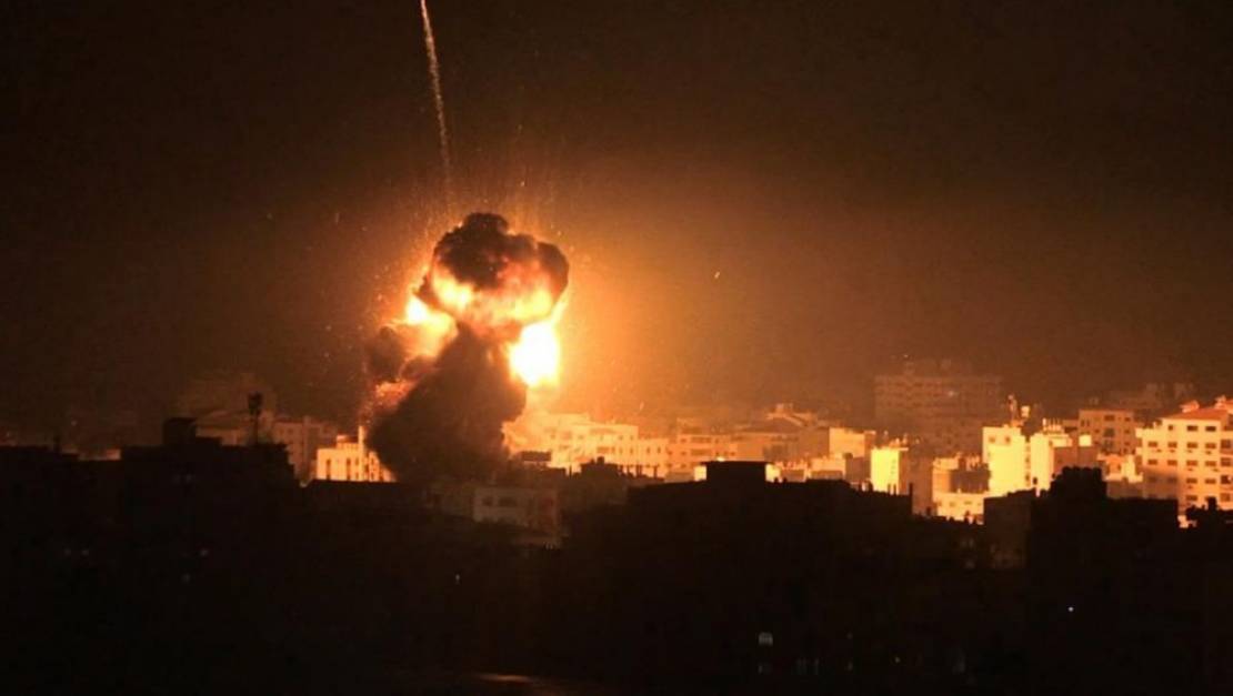 نداء الوطن - طائرات الاحتلال تهاجم عدة مواقع في قطاع غزة ... تفاصيل