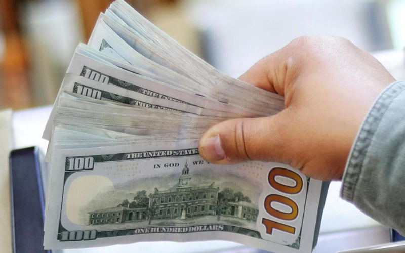 أسعار صرف الدولار والعملات اليوم في دول الخليج العربي | نداء الوطن