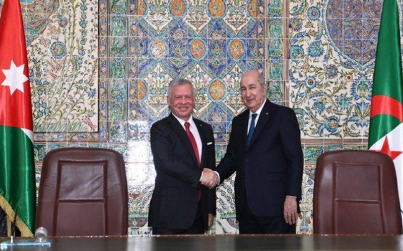 العاهل الأردني والرئيس الجزائري يشددان على مركزية القضية الفلسطينية